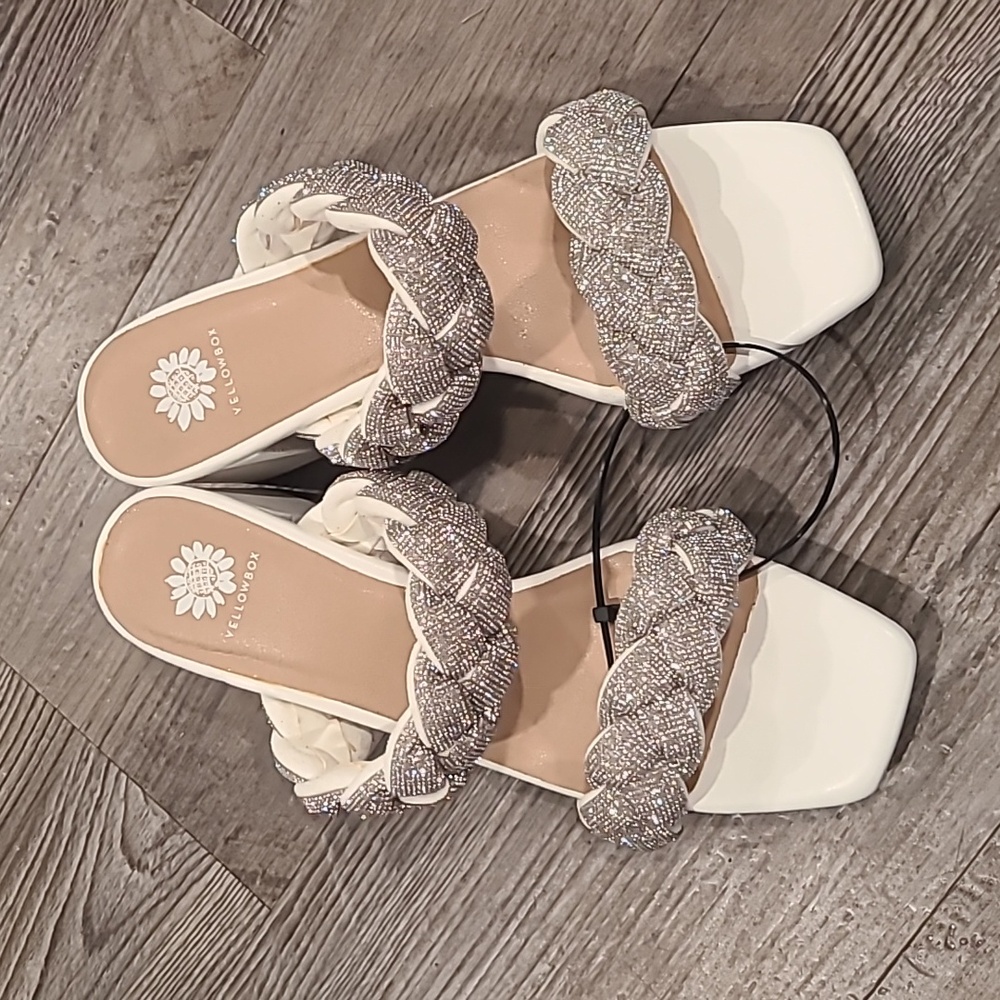 Yellow Box Ceala White and Silver Heeled Sandals Sizr 9.5 - Picture 2 of 4